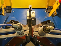 2023 itaca crimping machine hoekenpers voor ramen in aluminium - afbeelding 16 van  16