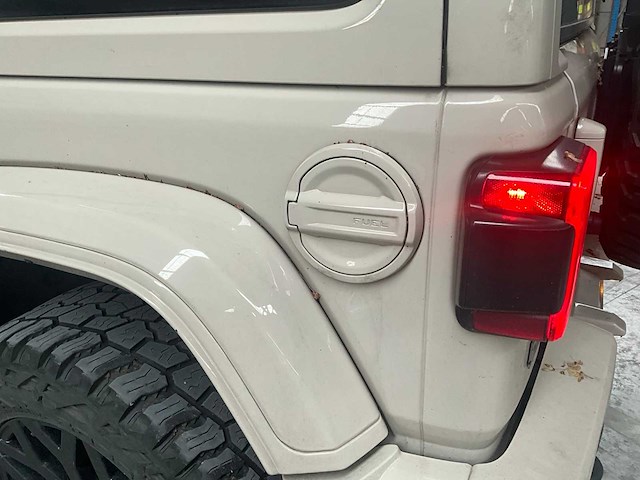2023 jeep wrangler 4xe sahara unlimited brute edition - afbeelding 4 van  13