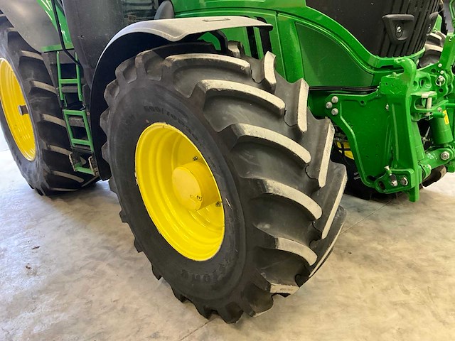 2023 john deere 6r230 vierwielaangedreven landbouwtractor - afbeelding 4 van  32