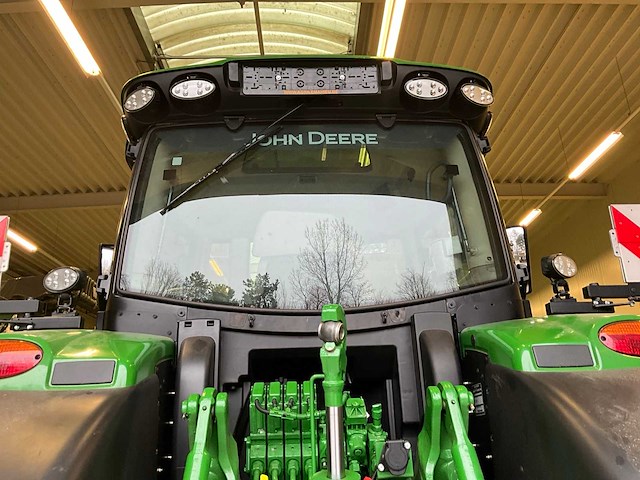 2023 john deere 6r230 vierwielaangedreven landbouwtractor - afbeelding 9 van  32