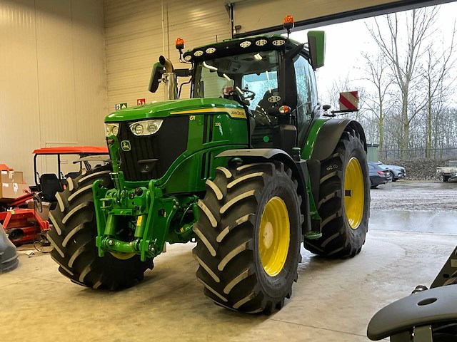2023 john deere 6r230 vierwielaangedreven landbouwtractor - afbeelding 1 van  32