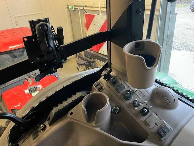 2023 john deere 6r230 vierwielaangedreven landbouwtractor - afbeelding 18 van  32