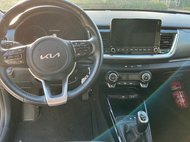 2023 kia stonic personenauto - afbeelding 6 van  32