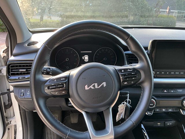2023 kia stonic personenauto - afbeelding 7 van  32