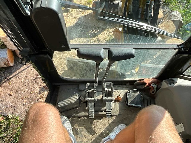 2023 komatsu pc24 mr5 rupsgraafmachine - afbeelding 11 van  21