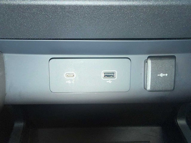 2023 land rover defender - afbeelding 13 van  28