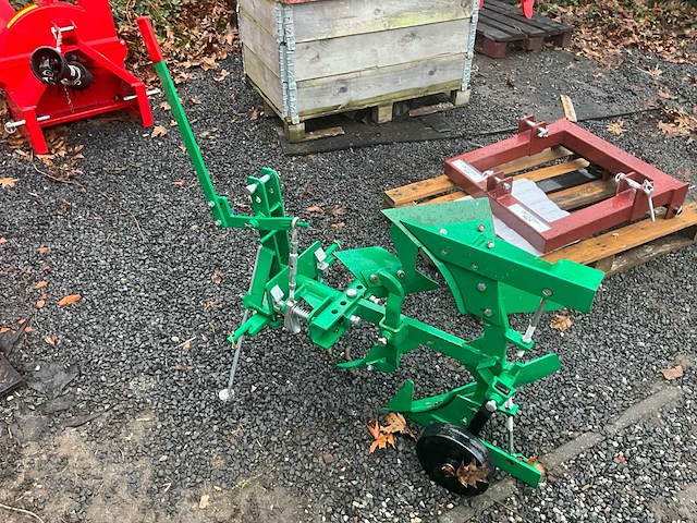 2023 lefa lr104 keerbare kantelploeg - afbeelding 1 van  3