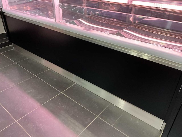 2023 mafirol amalia deluxe 2500 fv-vve c/r ei gekoelde serveer-/toonbank vitrine - afbeelding 13 van  16
