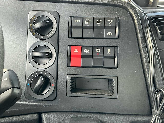 2023 mercedes atego vrachtwagen takelwagen - afbeelding 7 van  39