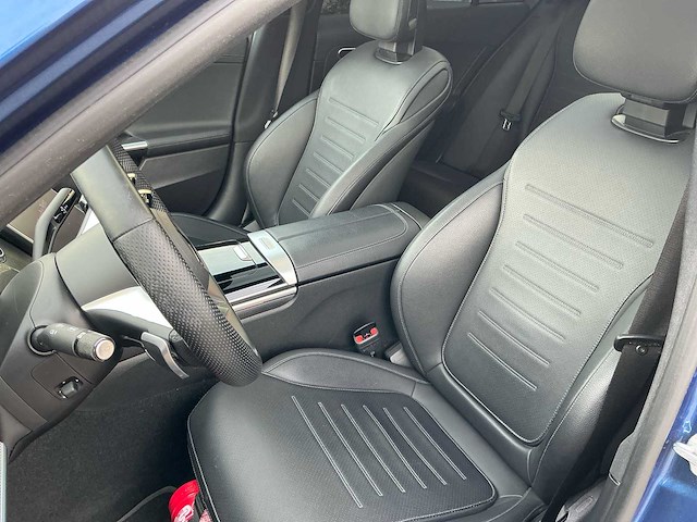 2023 mercedes-benz c300e personenauto - afbeelding 2 van  38