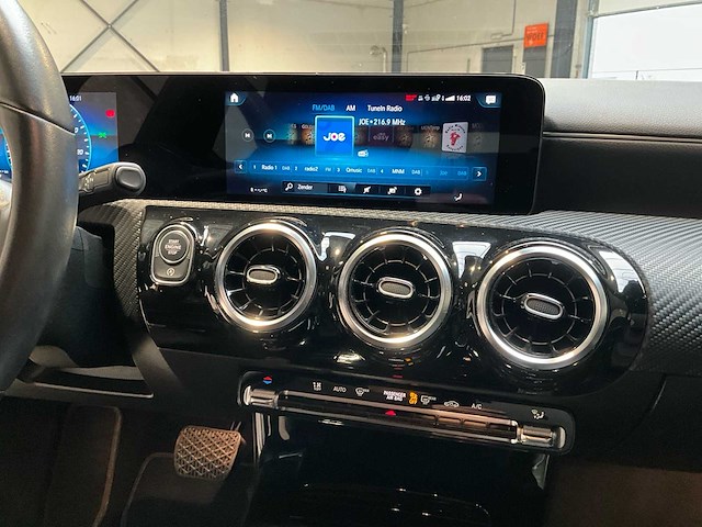 2023 mercedes-benz cla 180 d - afbeelding 12 van  33