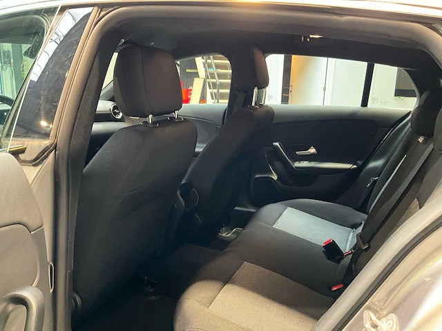 2023 mercedes-benz cla 180 d - afbeelding 17 van  33