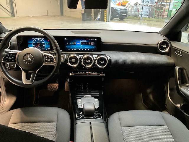 2023 mercedes-benz cla 180 d - afbeelding 18 van  33