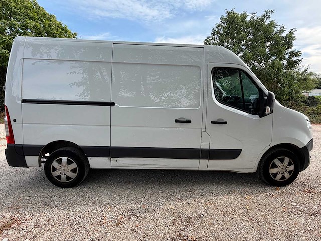 2023 nissan interstar gesloten bestelwagen hoog dak – 91.363 km – 3 pers – navigatie, airco,... - afbeelding 42 van  46