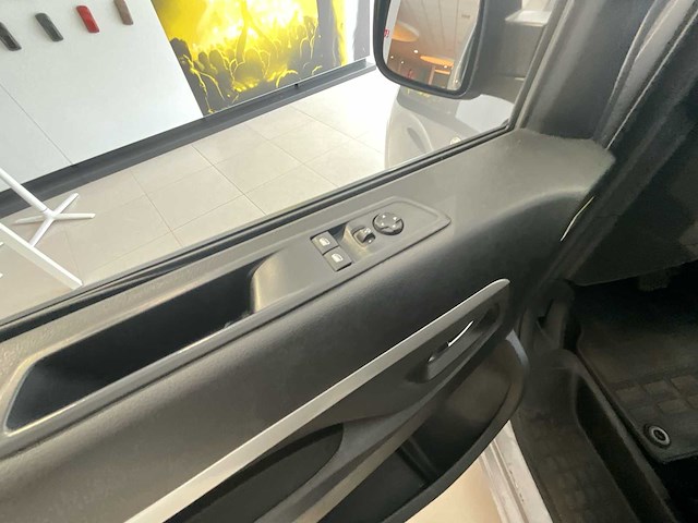 2023 opel zafira life crosscamp 002 (5 zitplaatsen / 4 slaapplaatsen) - afbeelding 20 van  39
