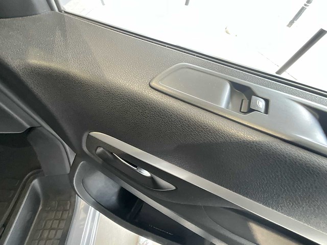 2023 opel zafira life crosscamp 002 (5 zitplaatsen / 4 slaapplaatsen) - afbeelding 9 van  34