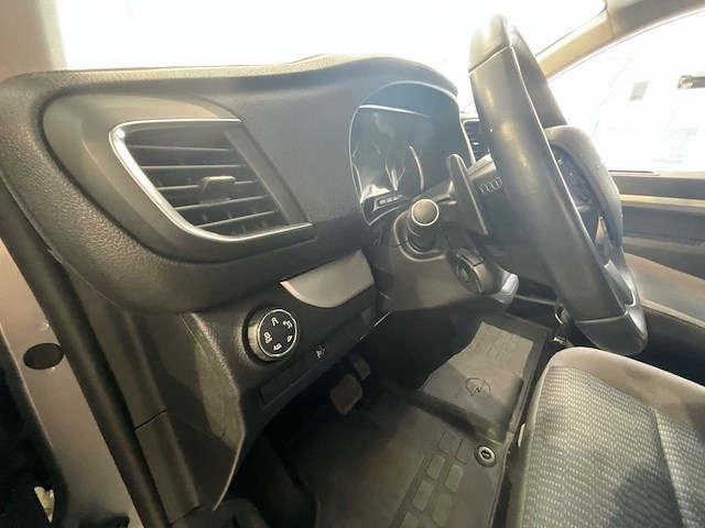 2023 opel zafira life crosscamp 002 (5 zitplaatsen / 4 slaapplaatsen) - afbeelding 19 van  34