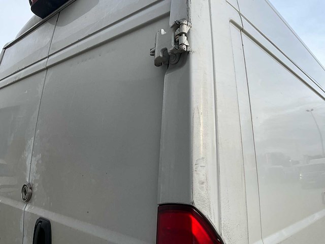 2023 peugeot boxer l4 137000km - airco - afbeelding 8 van  42