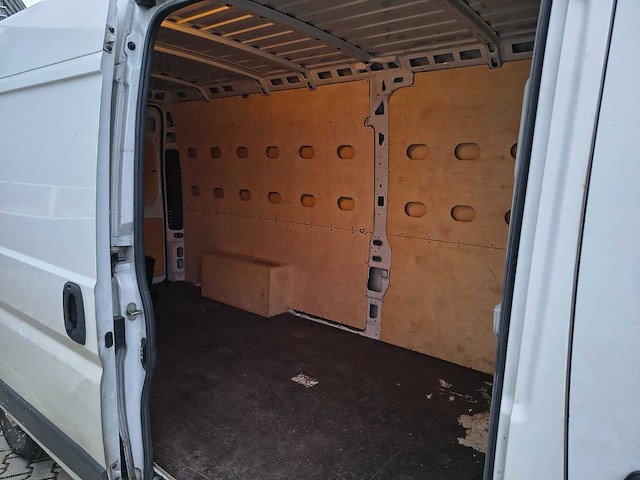 2023 peugeot boxer l4 bestelwagen 3 pers - airco - afbeelding 3 van  46