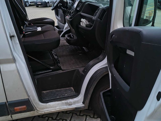 2023 peugeot boxer l4 bestelwagen 3 pers - airco - afbeelding 9 van  46