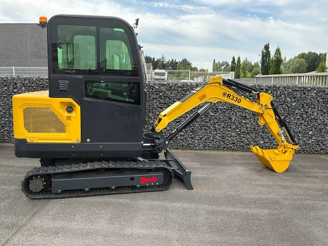 2023 rippa r330 rippa r330 – 2,85 t mini graafmachine – kubota-motor – gesloten cabine – talrijke accessoires – bijna nooit gebruikt - afbeelding 3 van  20