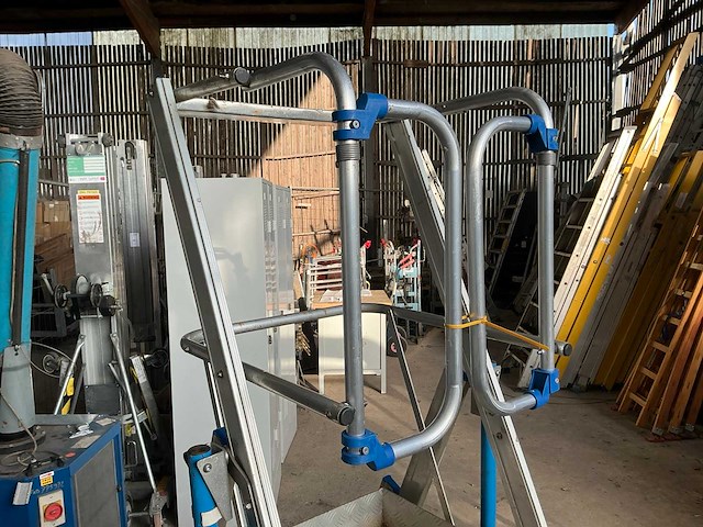 2023 solide pirl0406 opvouwbare uitschuifbare bordesladder - afbeelding 5 van  7