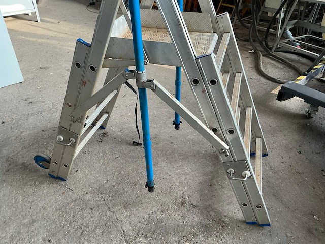 2023 solide pirl0406 opvouwbare uitschuifbare bordesladder - afbeelding 6 van  7