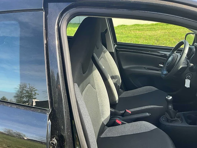 2023 toyota aygo x - afbeelding 32 van  45