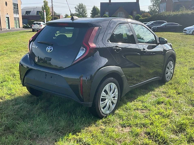 2023 toyota aygo x - afbeelding 42 van  45