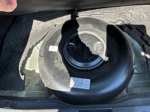 2023 toyota c-hr axit auto - afbeelding 22 van  52