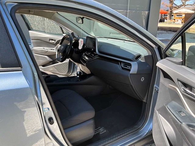 2023 toyota c-hr axit auto - afbeelding 30 van  52