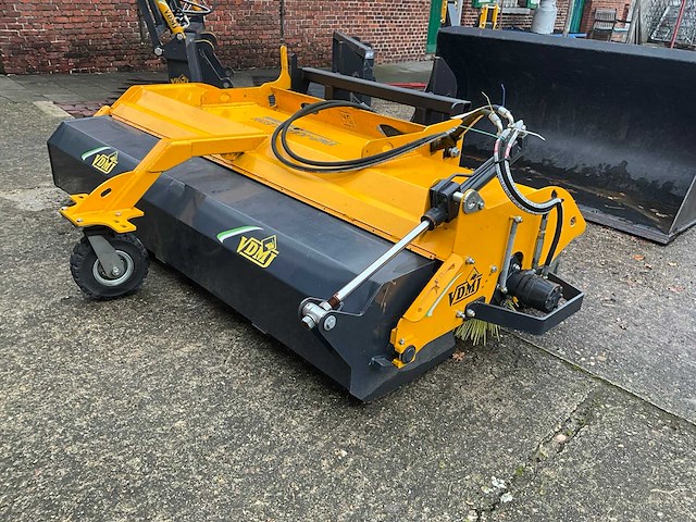 2023 vdmj vmp kameleon 2000 borstelmachine - afbeelding 1 van  11