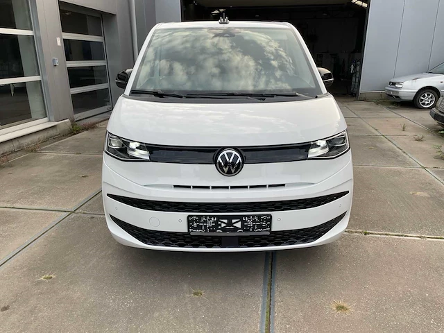 2023 volkswagen multivan phev personenauto - afbeelding 29 van  32
