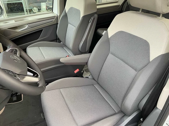 2023 volkswagen multivan phev personenauto - afbeelding 31 van  32
