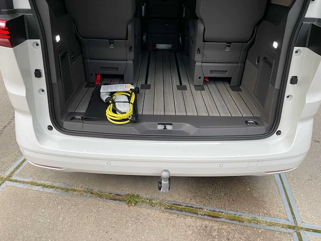 2023 volkswagen multivan phev personenauto - afbeelding 7 van  36