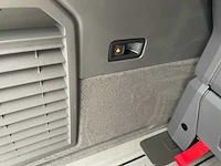 2023 volkswagen multivan phev personenauto - afbeelding 8 van  36