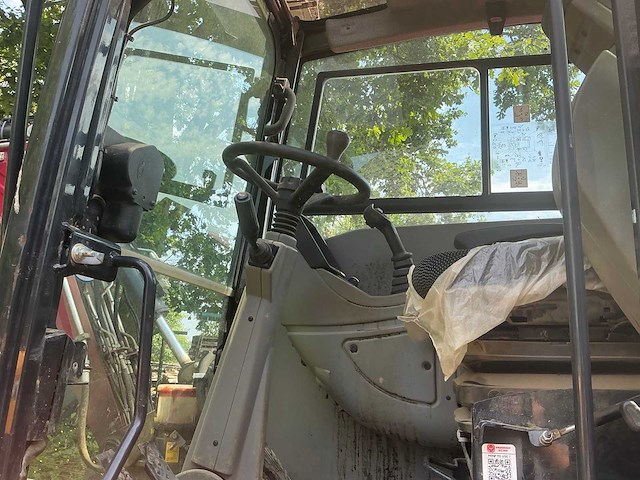 2023 yanmar b95w banden graafmachine - afbeelding 6 van  8