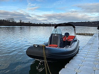2023 zodiac medline 6.80 console & vissersboten - afbeelding 1 van  14