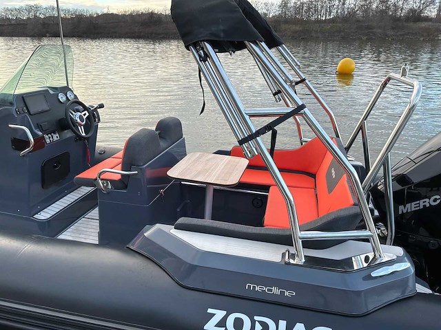 2023 zodiac medline 6.80 console & vissersboten - afbeelding 7 van  22