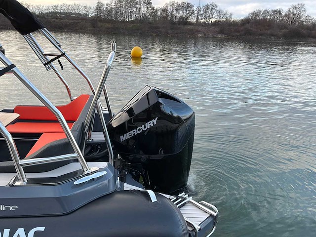 2023 zodiac medline 6.80 console & vissersboten - afbeelding 4 van  22