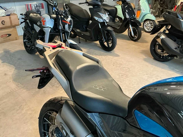 2023 zontes zt 310-t motorfiets - afbeelding 4 van  17
