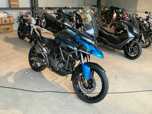2023 zontes zt 310-t motorfiets - afbeelding 10 van  17