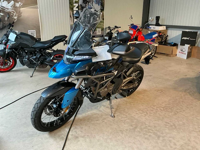 2023 zontes zt 310-t motorfiets - afbeelding 11 van  14