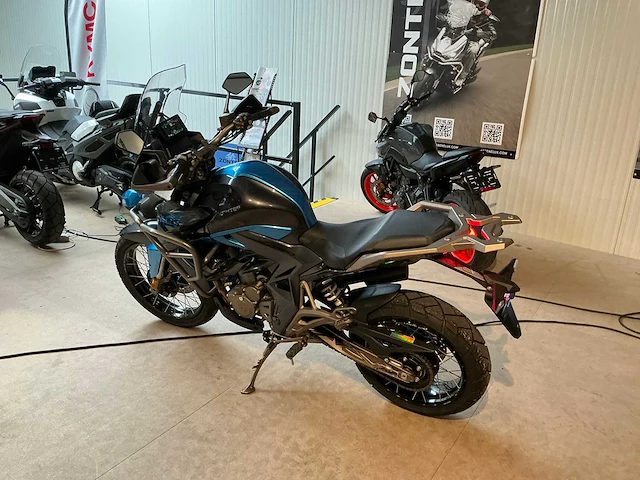 2023 zontes zt 310-t motorfiets - afbeelding 13 van  17