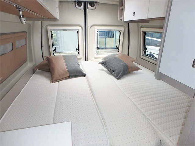 2024 - bürstner c621 delfin limited edition campervan - afbeelding 6 van  12