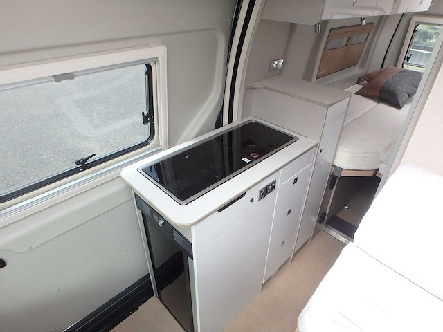 2024 - bürstner c621 delfin limited edition campervan - afbeelding 9 van  21
