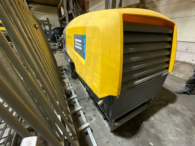 2024 atlas copco xats luchtcompressor - afbeelding 11 van  16