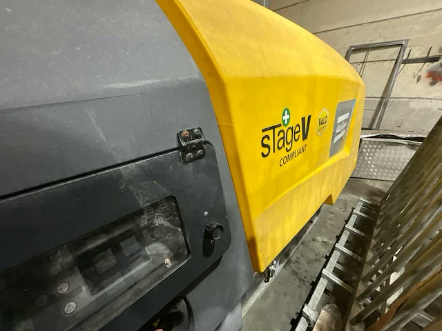 2024 atlas copco xats luchtcompressor - afbeelding 15 van  16