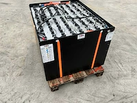 2024 battery supplies 80v accu 5pzs625b24s uit linde e25-02 h2x336 met automatische vulling - afbeelding 13 van  14