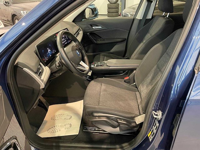 2024 bmw ix1 xdrive 30 personenauto - afbeelding 17 van  18